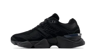 9060 Triple Black