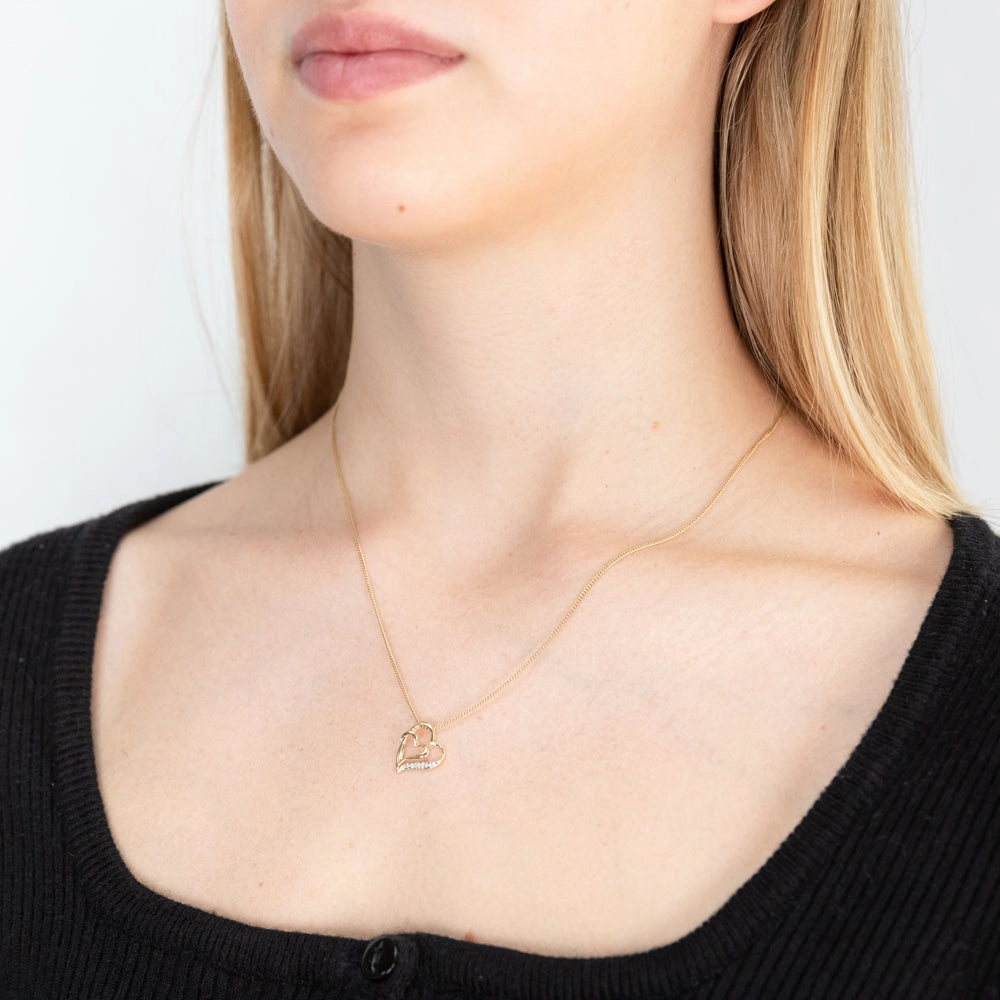 9ct Elegant Yellow Gold 2 Diamonds Heart Pendant