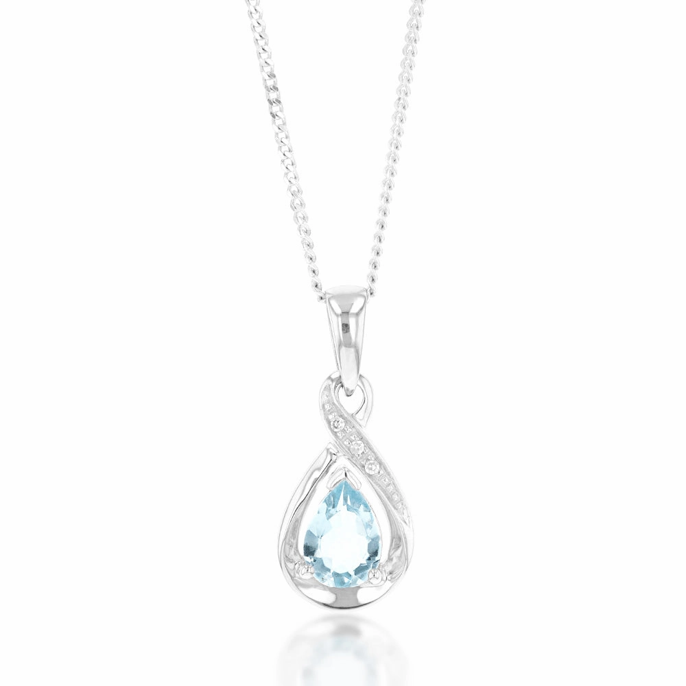 9ct White Gold Pear Shaped Aquamarine   Diamond Pendant