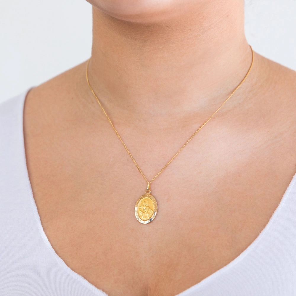 9ct Yellow Gold Oval St Christopher Pendant