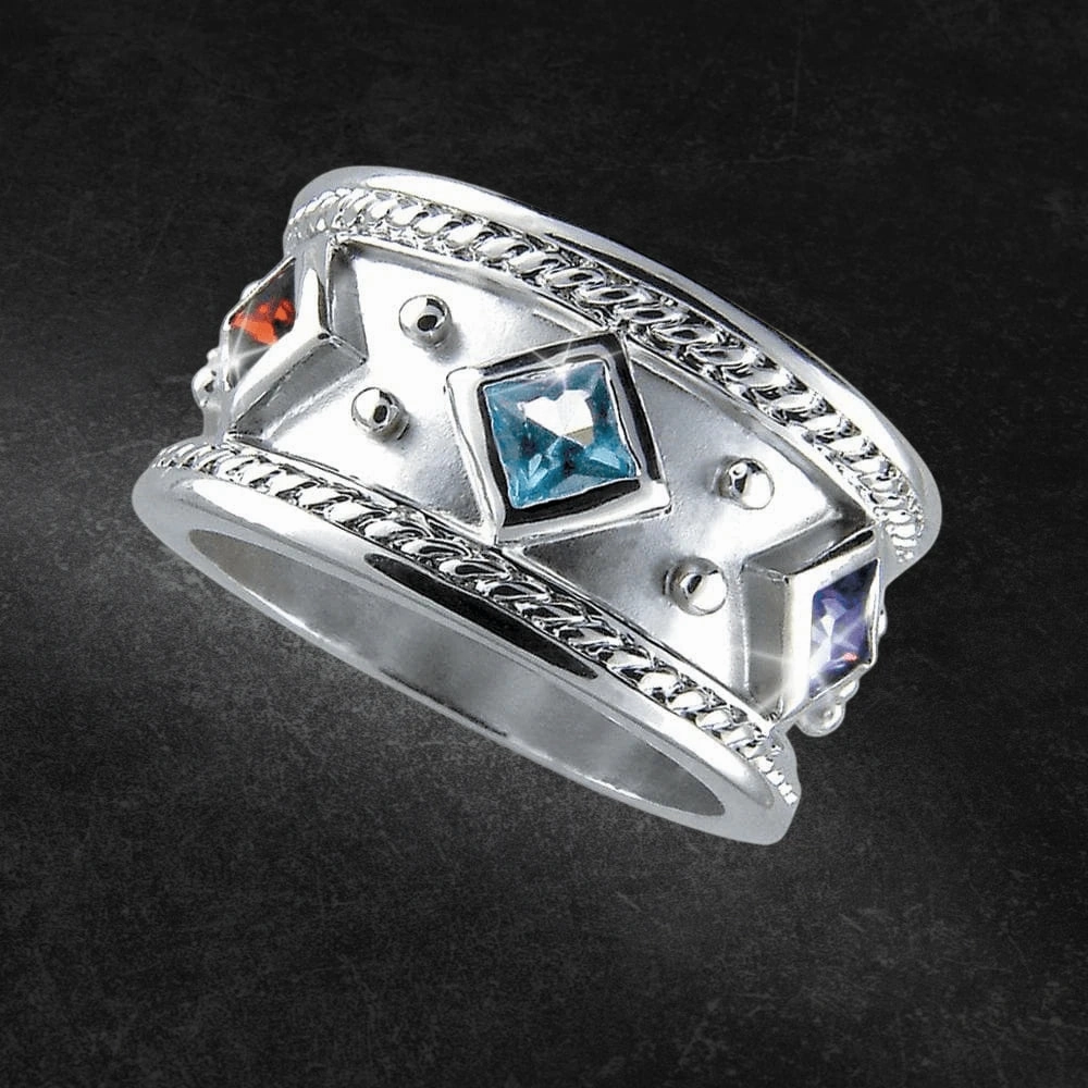 Amora Ring
