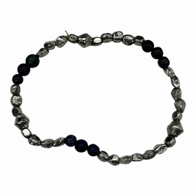 Bracelet Beaded By Clothes Mentor In Silver