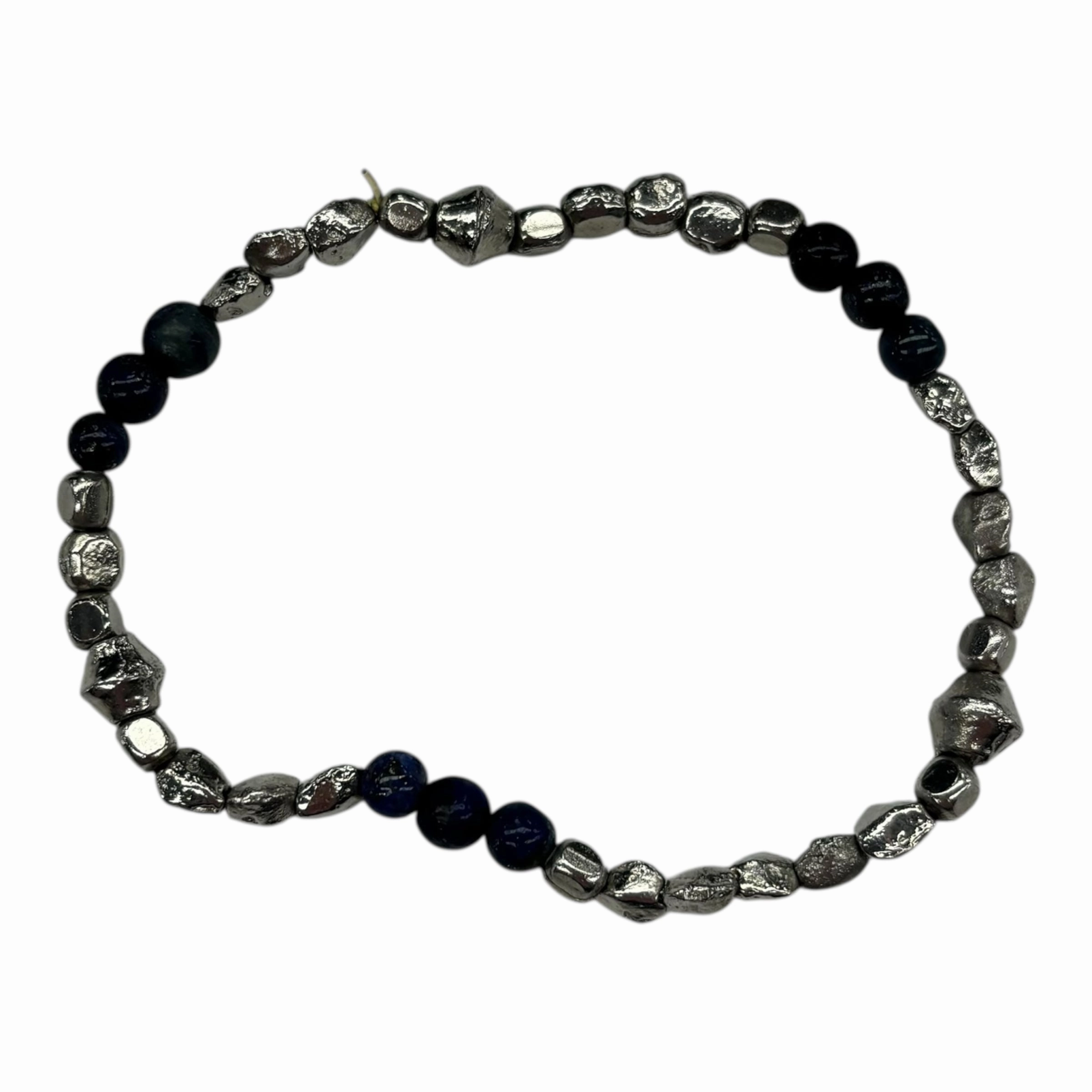 Bracelet Beaded By Clothes Mentor In Silver