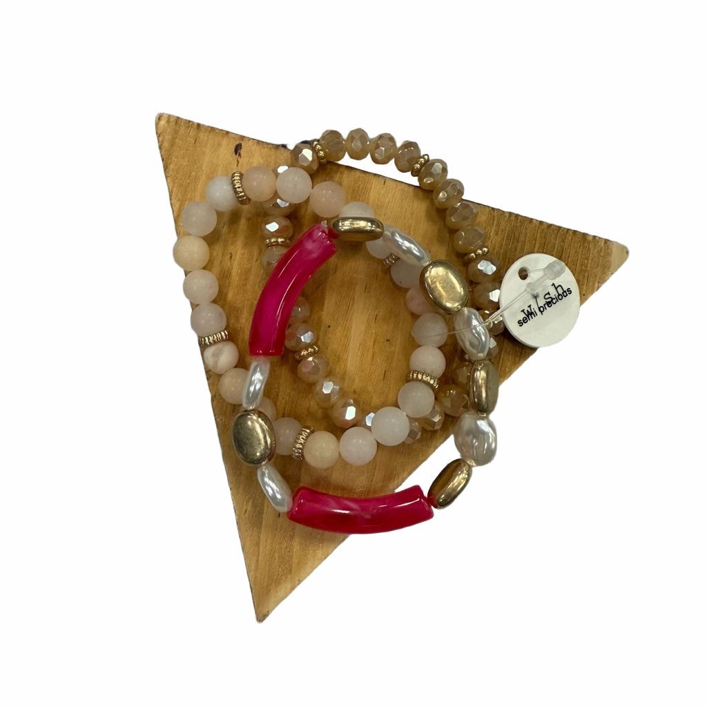 Bracelet Beaded By Clothes Mentor  Size: 03 Piece Set