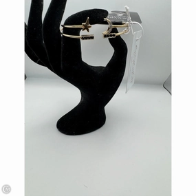 Bracelet Cuff By Clothes Mentor, Size: 02 Piece Set
