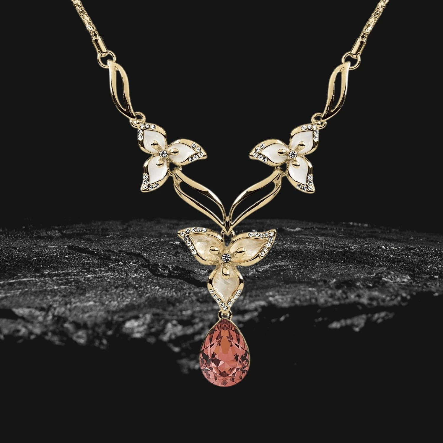 Calla Flora Necklace