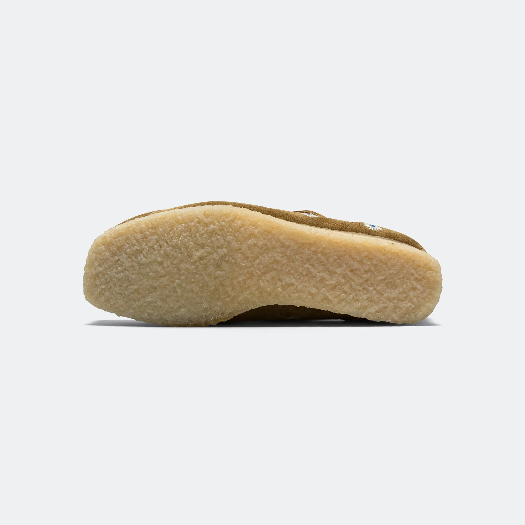 Clarks Shoes Wallabee - Dark Olive Embroidery