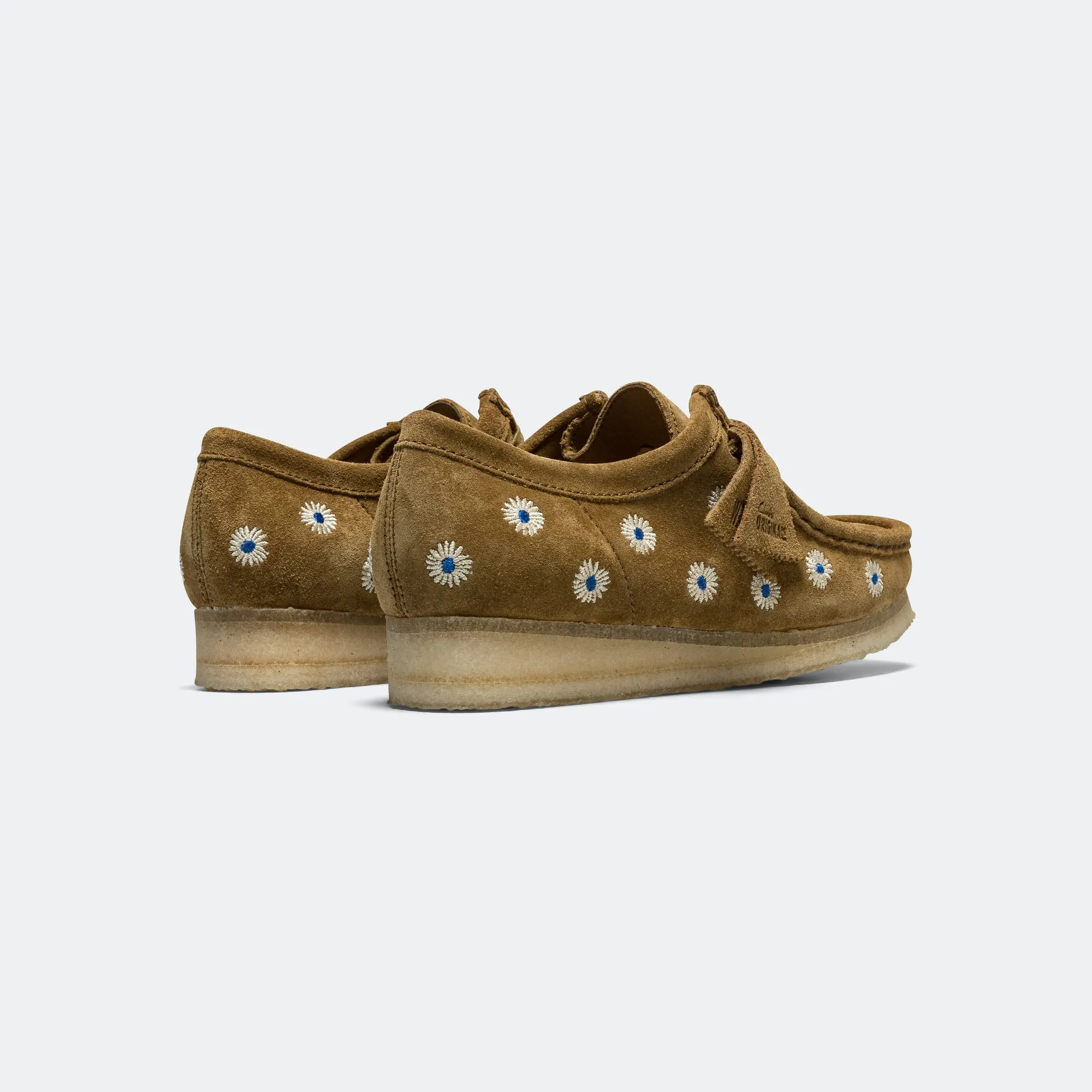 Clarks Shoes Wallabee - Dark Olive Embroidery