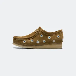 Clarks Shoes Wallabee - Dark Olive Embroidery