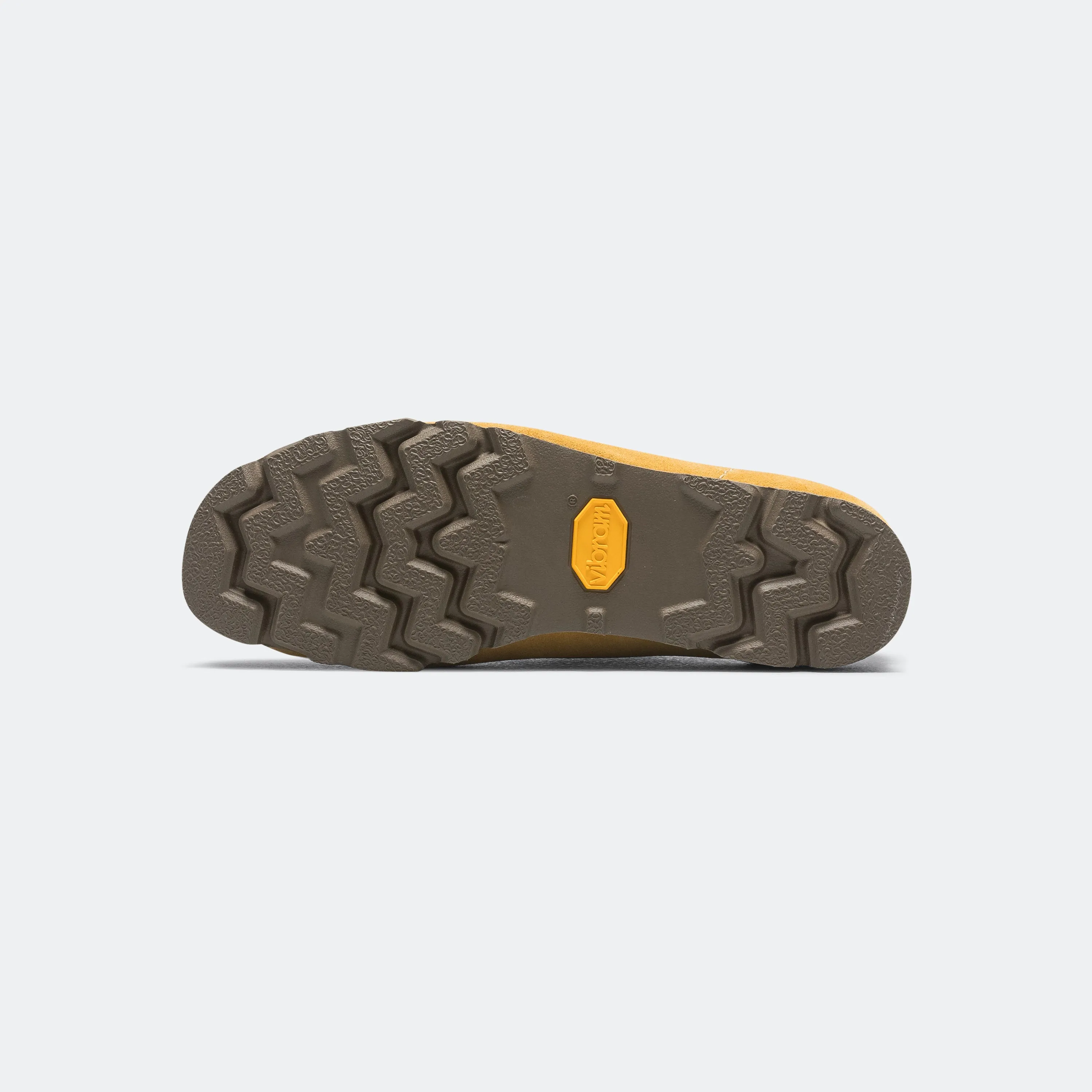 Clarks Shoes Wallabee GTX - Golden Tan Suede