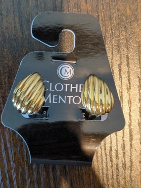 Earrings Clip Clothes Mentor