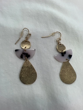 Earrings Dangle/drop By Clothes Mentor