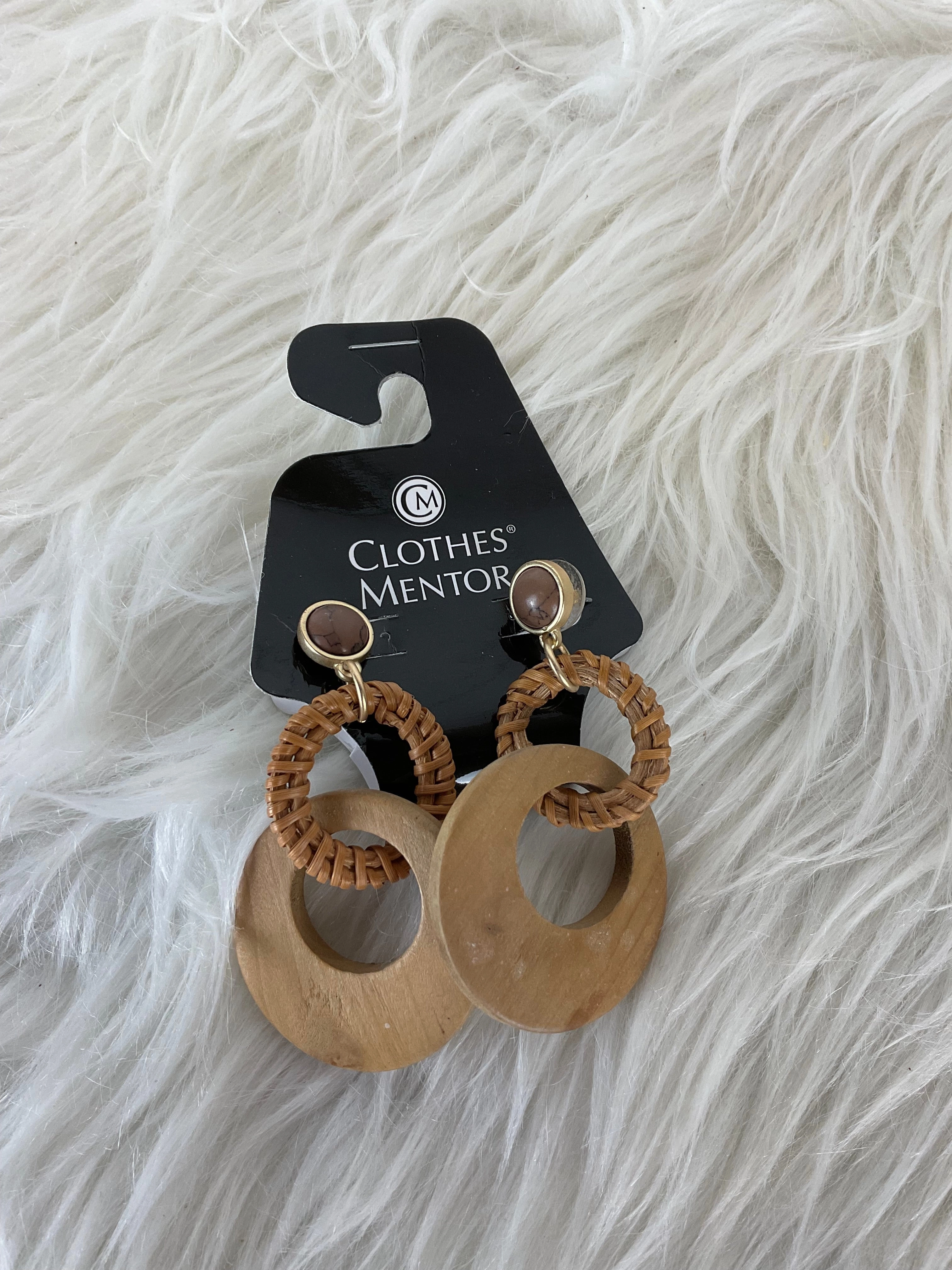 Earrings Dangle/drop By Clothes Mentor