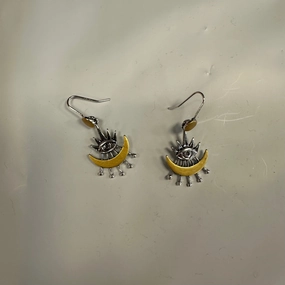 Earrings Dangle/drop By Clothes Mentor