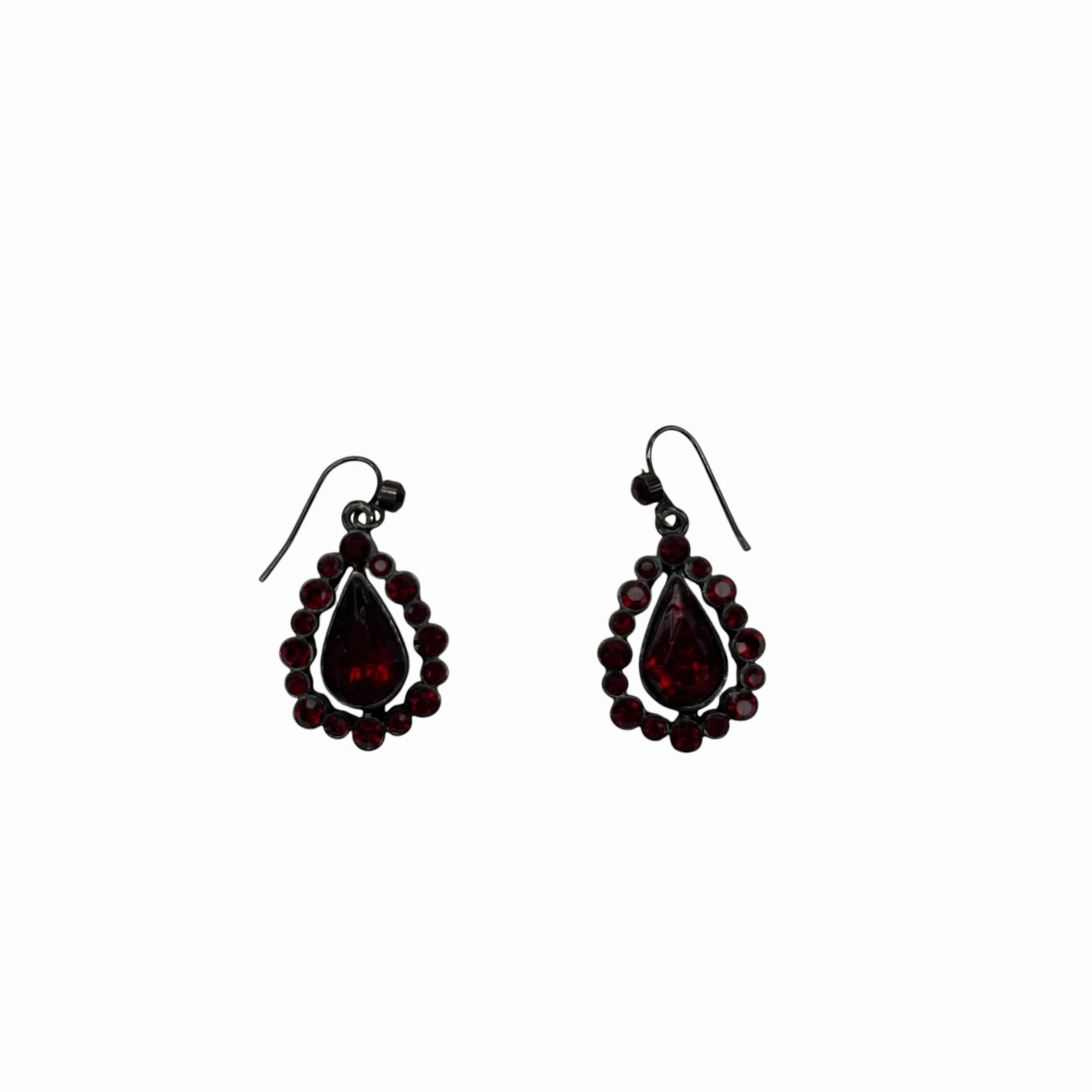 Earrings Dangle/Drop By Cmf In Red