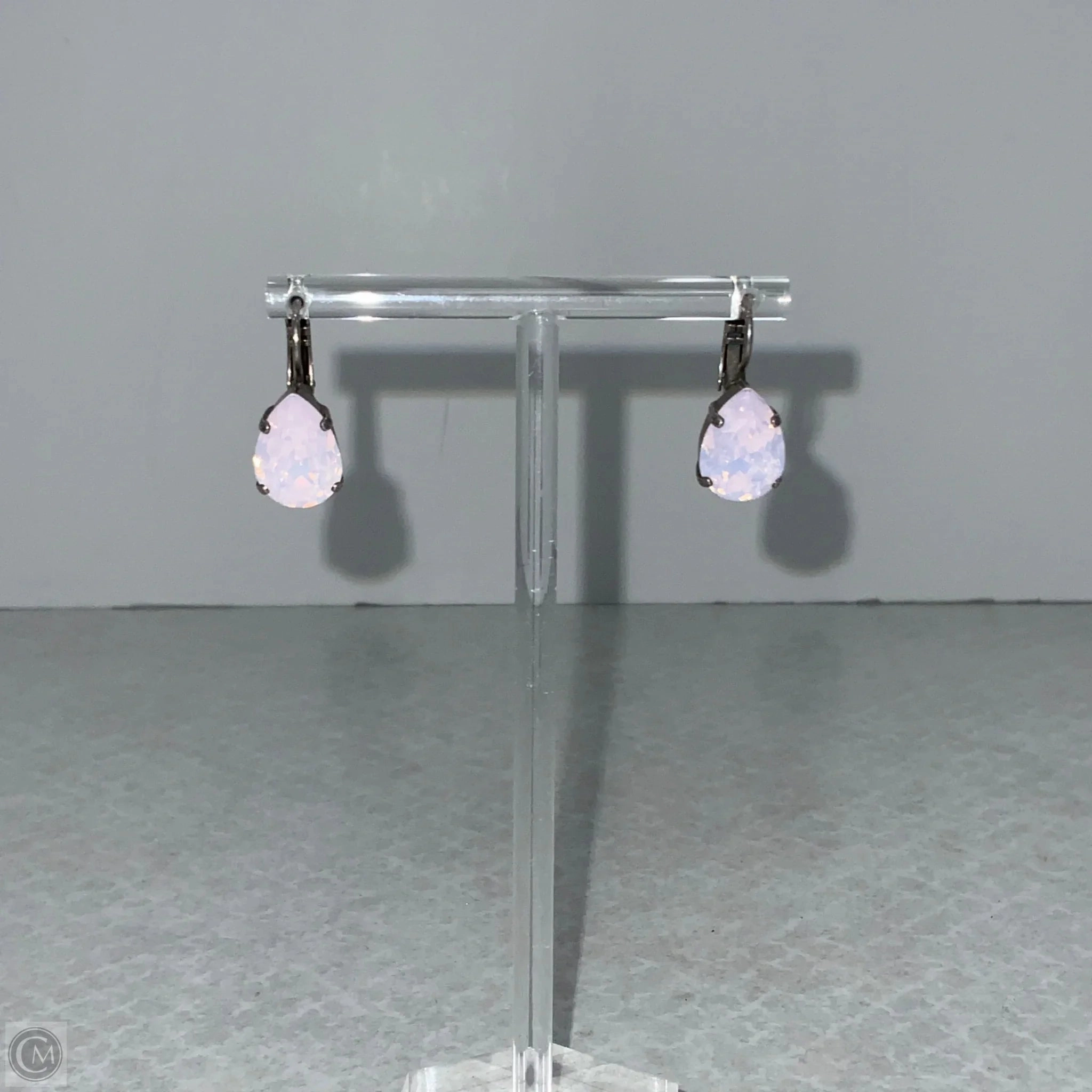 Earrings Dangle/drop By Mariana