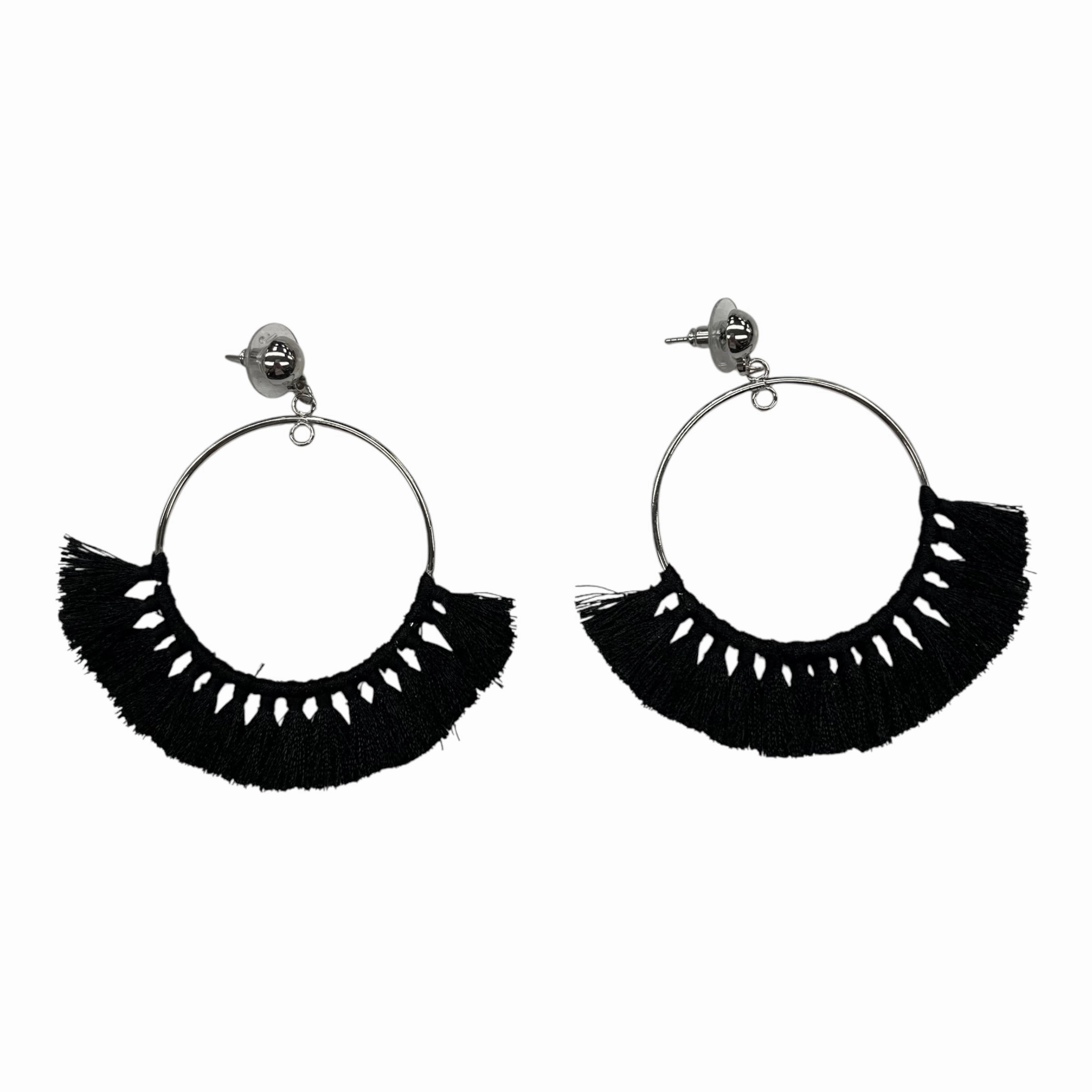 Earrings Hoop By Clothes Mentor In Black