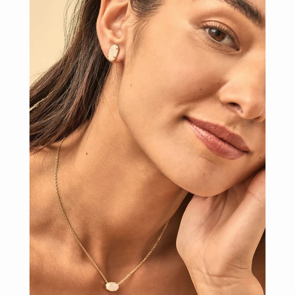 Kendra Scott Grayson Gold Short Pendant Necklace