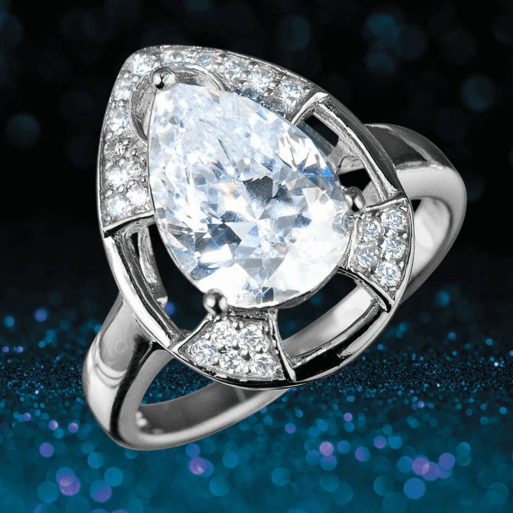 Mandalay Pear Ring