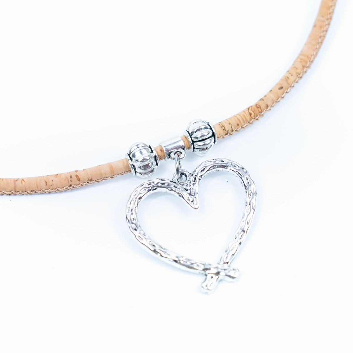 Natural cork cord and alloy heart pendant handmade women's fashion necklace NE-1059-5