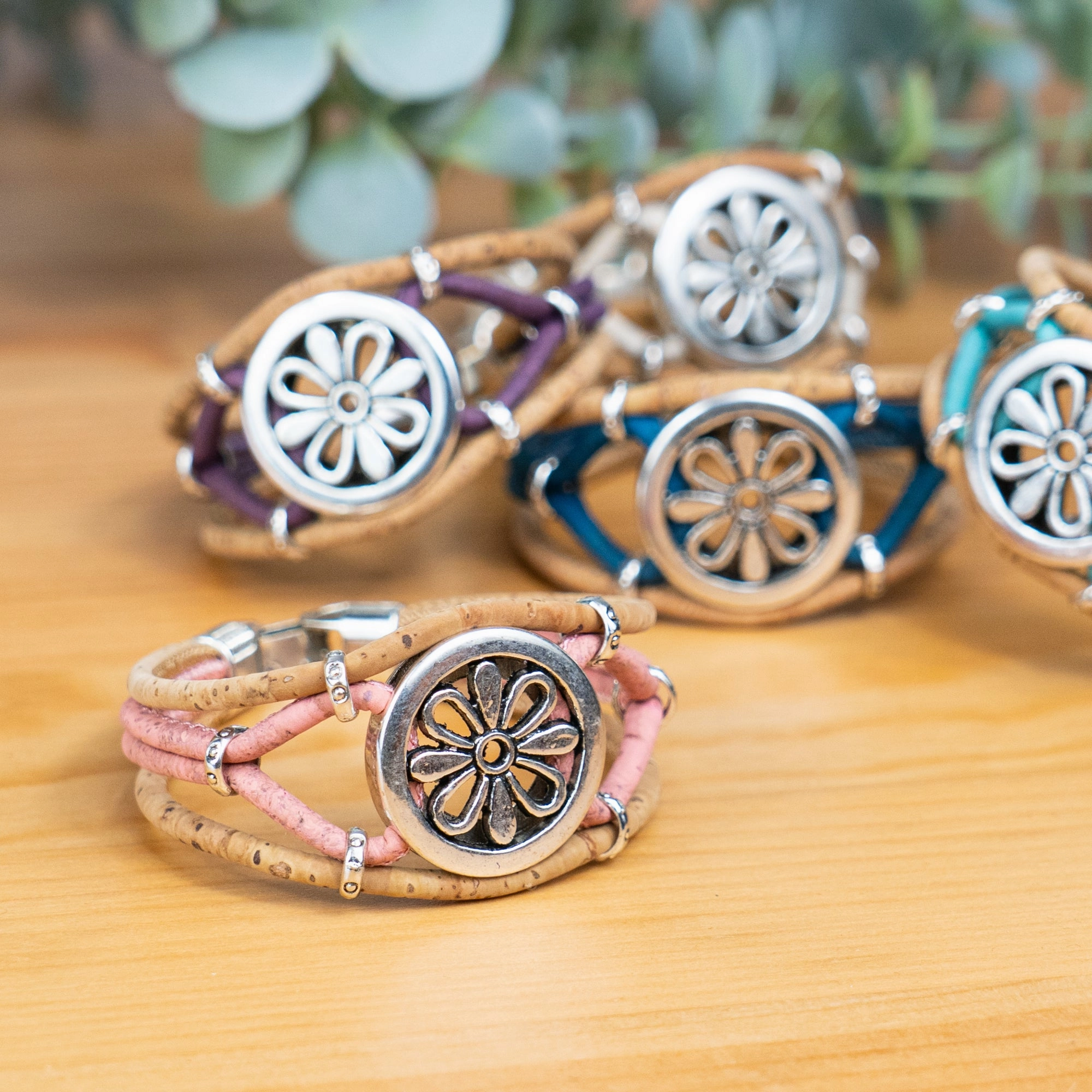 Natural cork flower pattern handmade bracelet  fashion ladies braceletBR-485-MIX-5new