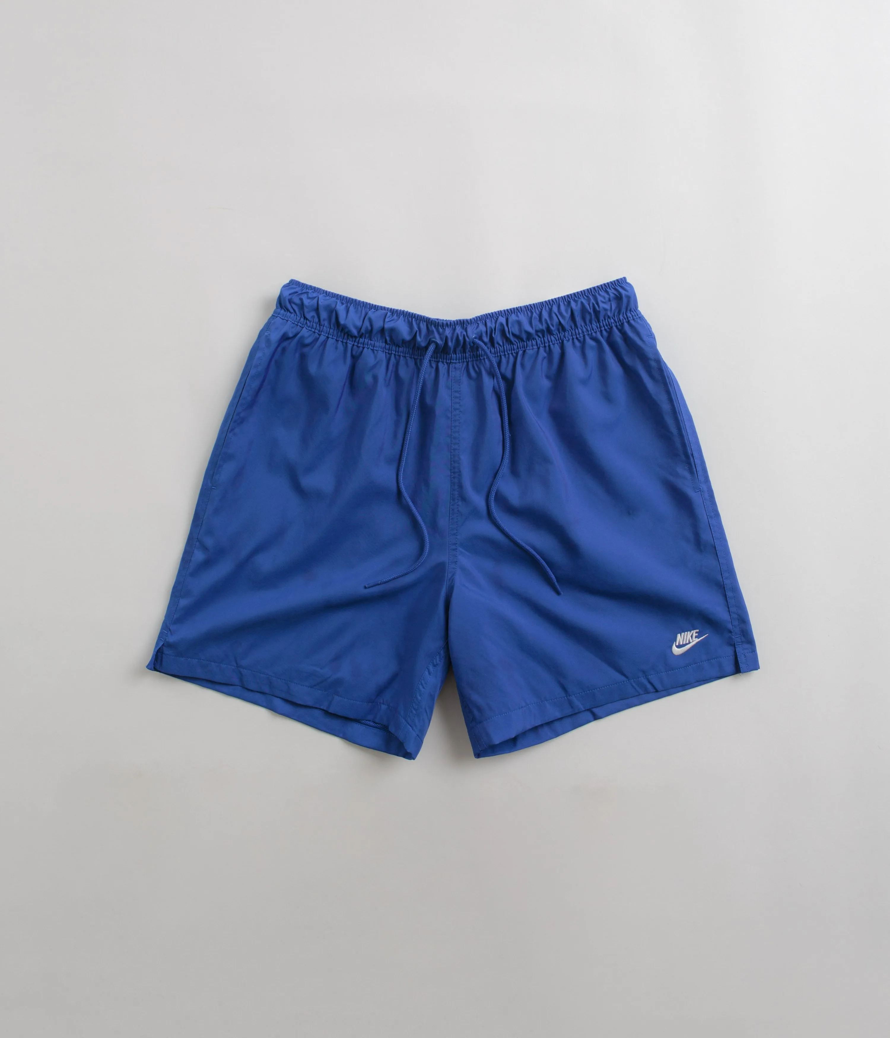 Nike Club Woven Flow Shorts - Game Royal / White Nike Sportswears