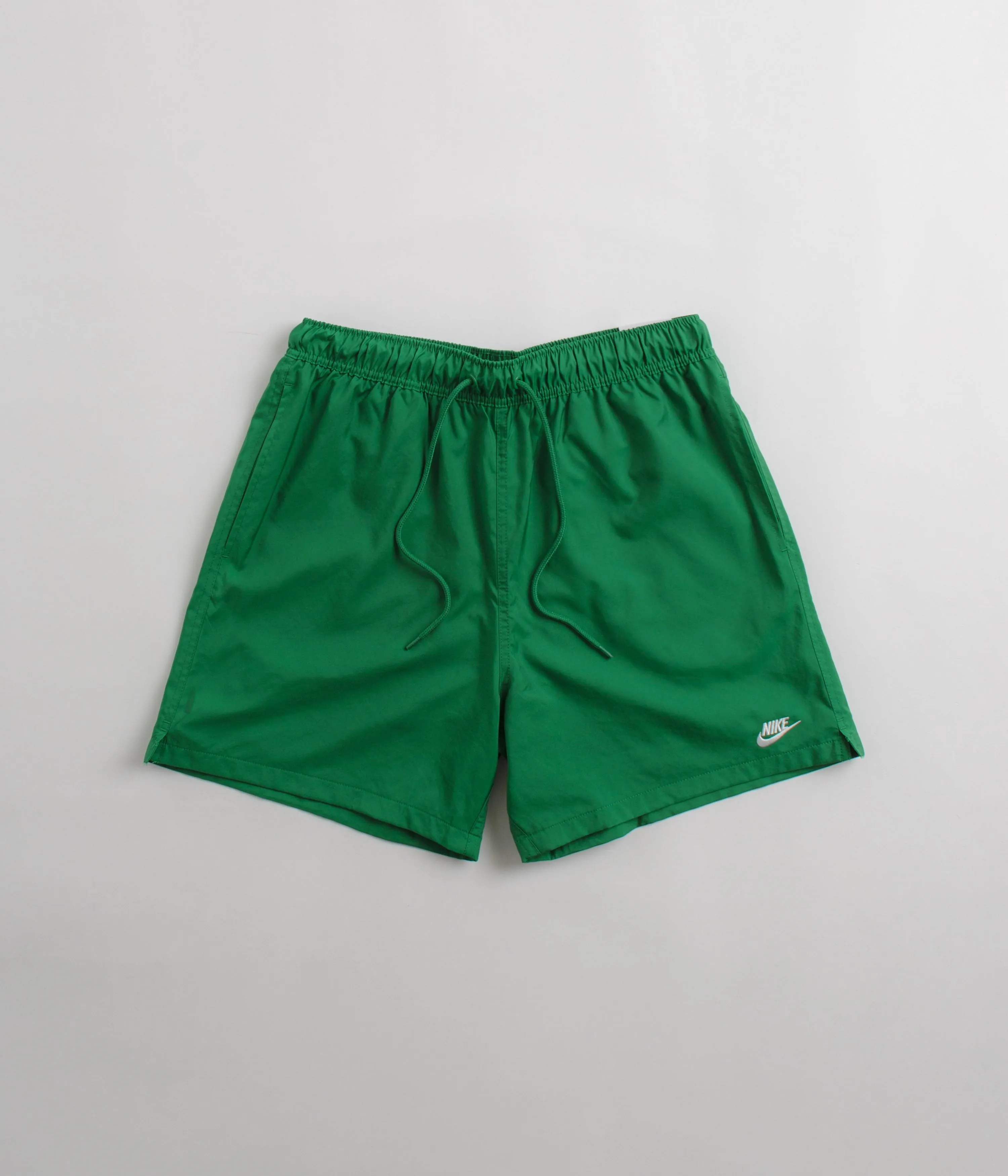 Nike Club Woven Flow Shorts - Malachite / White Nike Sportswears