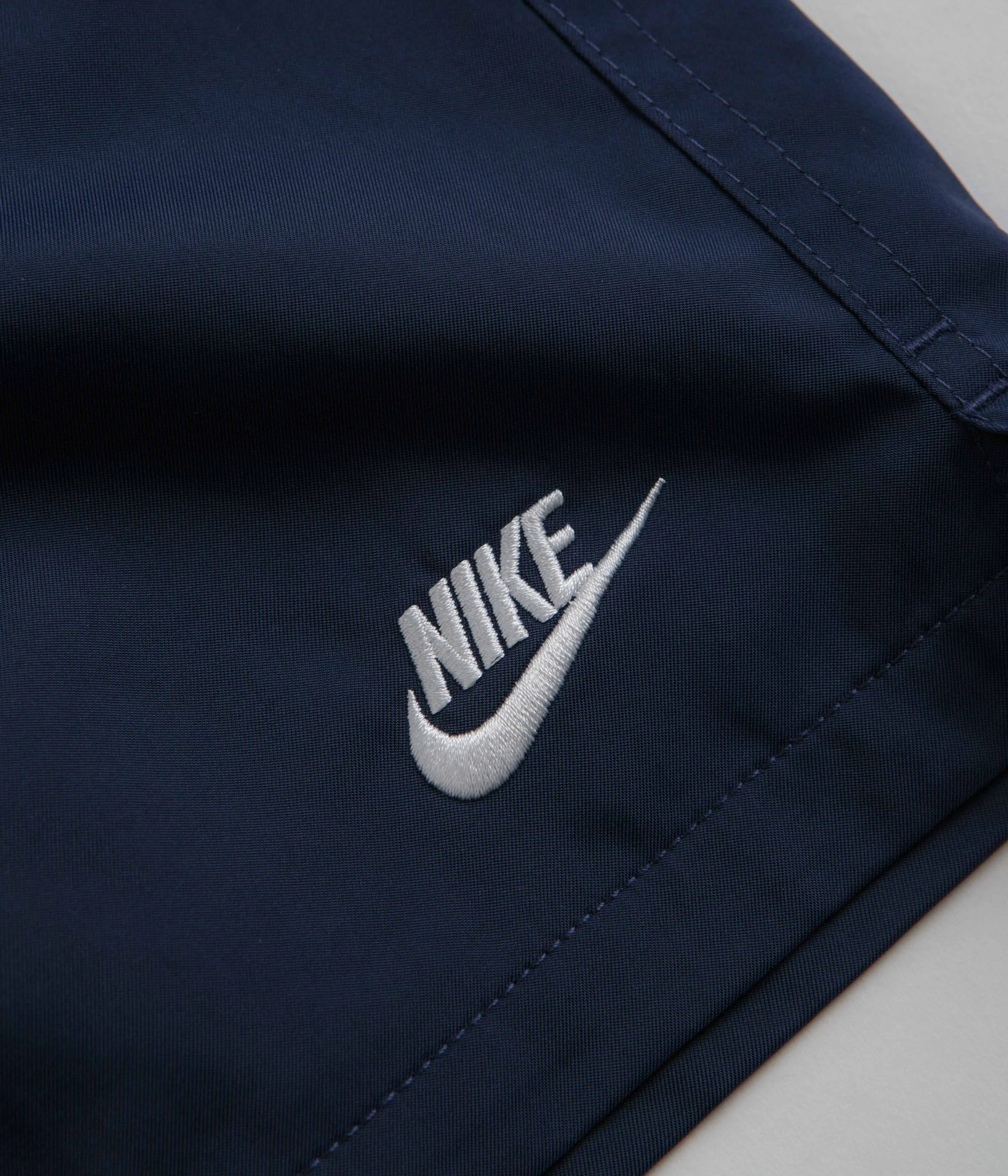 Nike Club Woven Flow Shorts - Midnight Navy / White Nike Sportswears