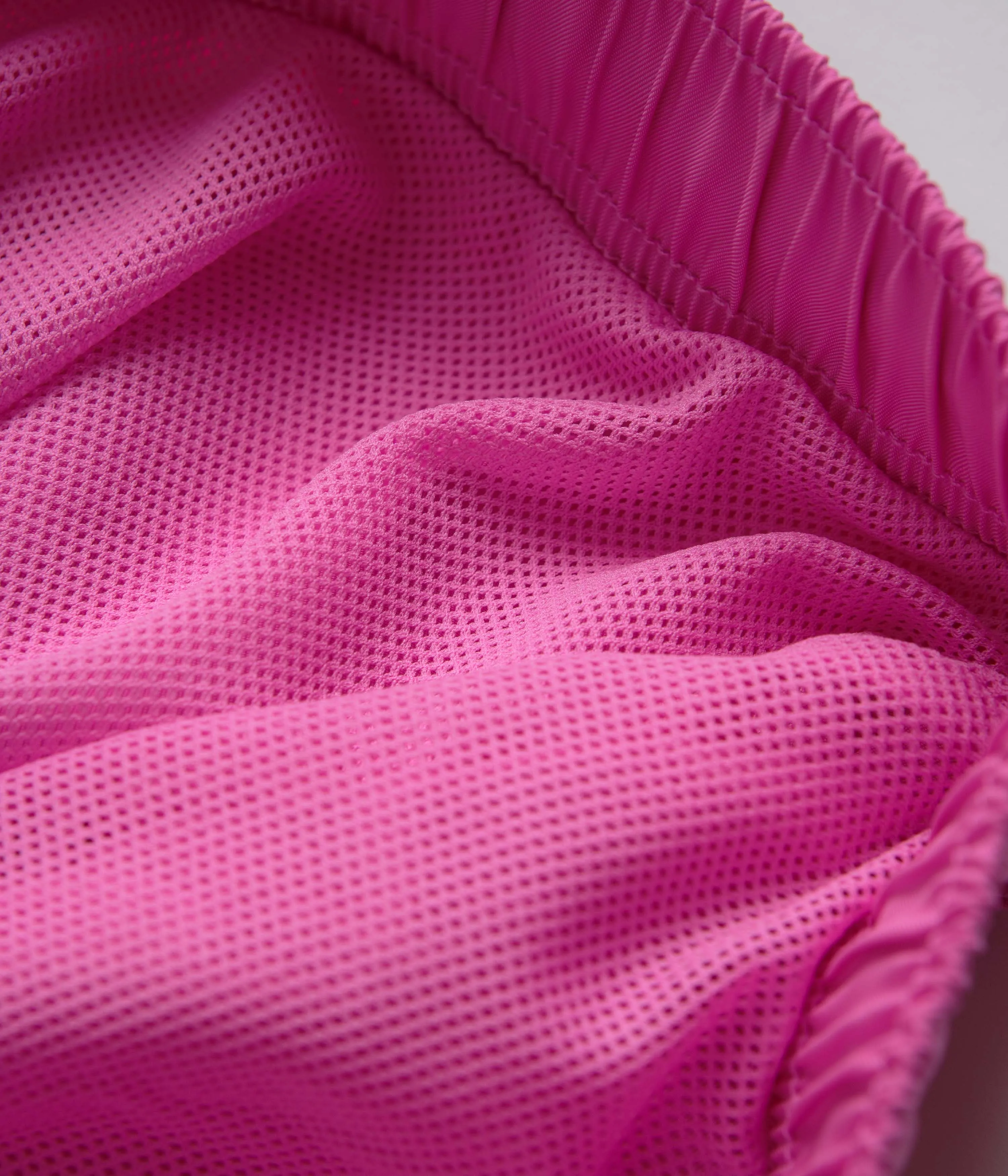 Nike Club Woven Flow Shorts - Playful Pink / White Nike Sportswears