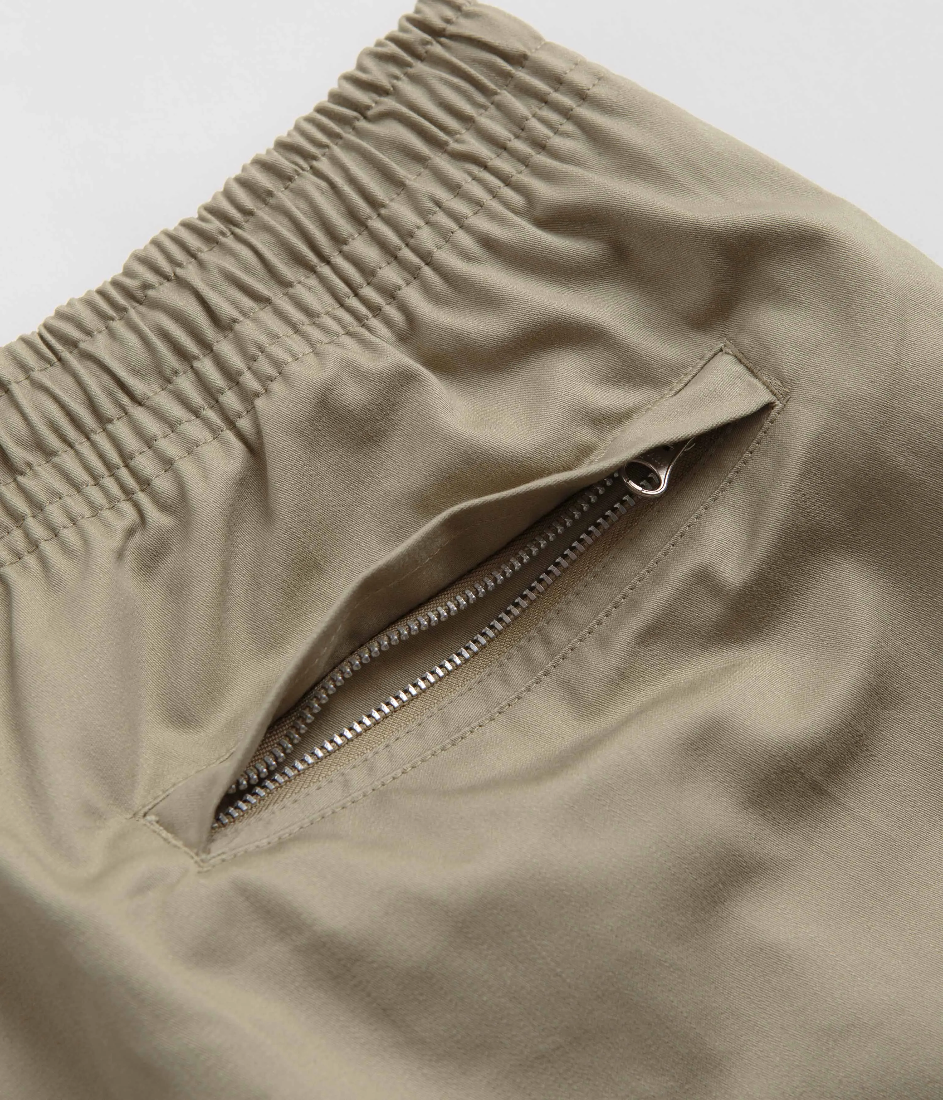 Nike SB Skyring Shorts - Neutral Olive / White Nike SB Clothing