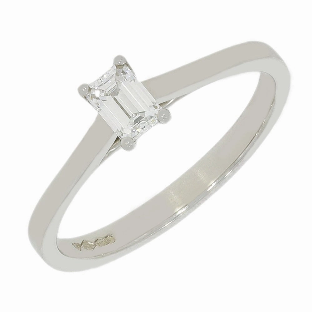 Pre Owned Platinum Emerald Cut Diamond Solitaire Ring