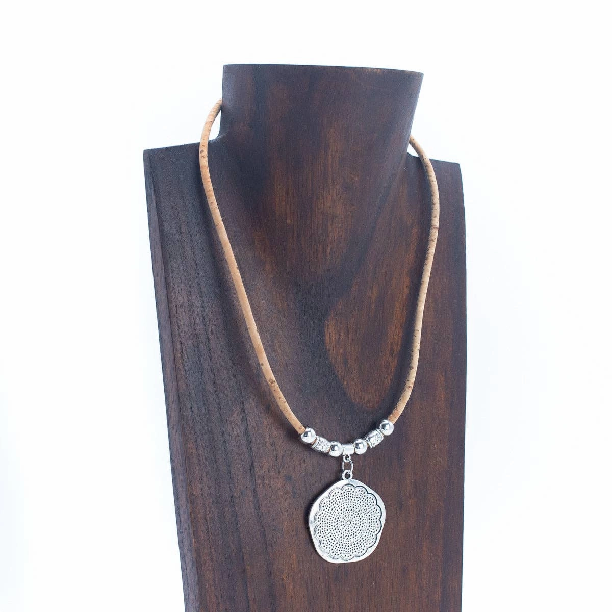 Round flower pendant with Cork Necklace N-005