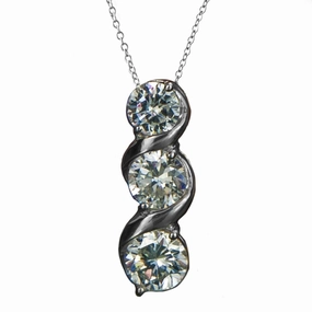 Solitaire Twist Pendant